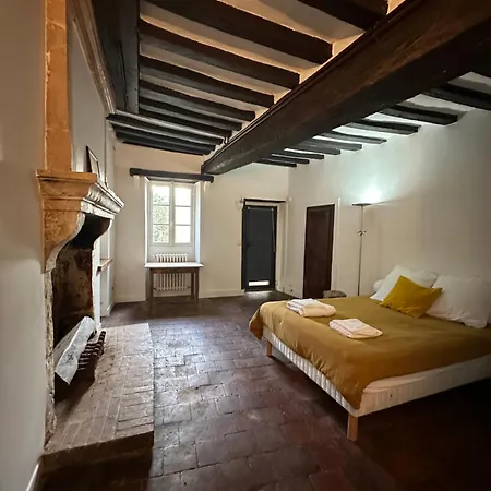 Дом отдыха Moulin Bucolique Avec Piscine Interieure Chauffee